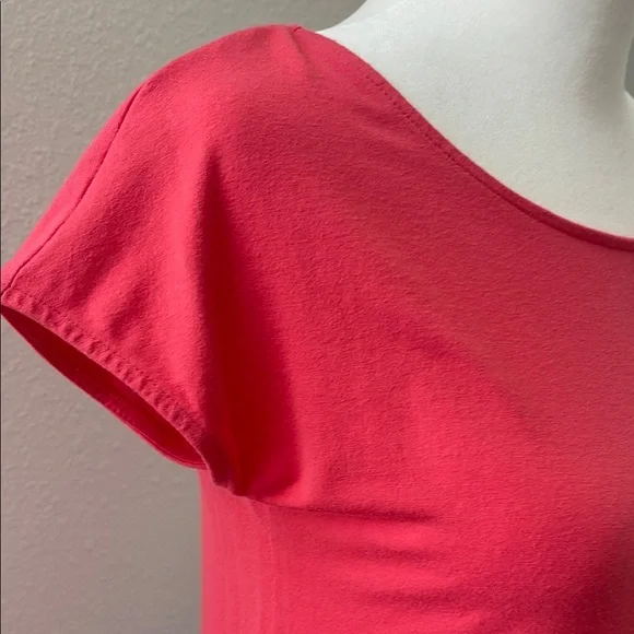Women's Peachy Pink Peplum Top - Picture 2 of 7